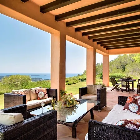 Sa Muntanya Panorama * Санта-Еулалія-дель-Ріо