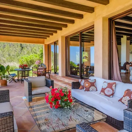 Sa Muntanya Panorama * Санта-Еулалія-дель-Ріо