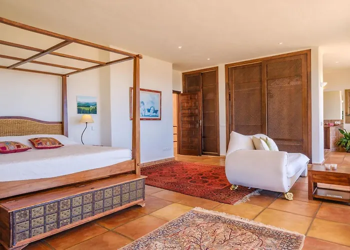 Sa Muntanya Panorama Santa Eularia des Riu